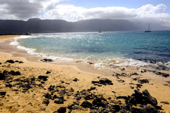 Excursión a La Graciosa + Paseo en velero