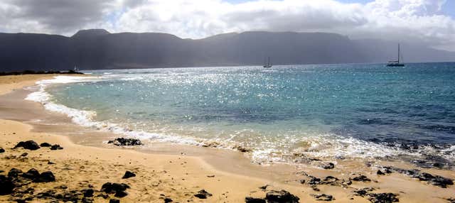 Excursión a La Graciosa + Paseo en velero